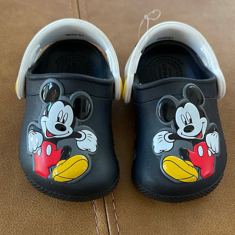 Mickey Baby Crocs C4